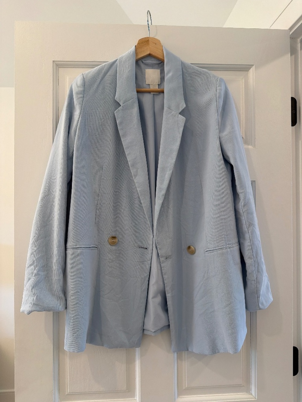 H&M baby blue blazer size XS (longer blazer)